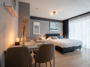 Studio Blue Sand I by Interhome